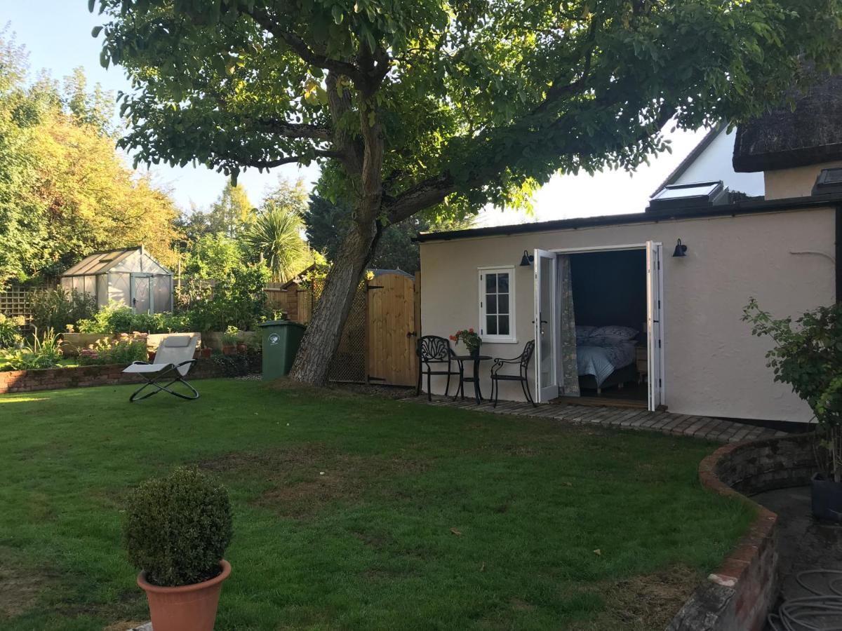 Corner House Luxury Bnb Little Dunmow Kültér fotó