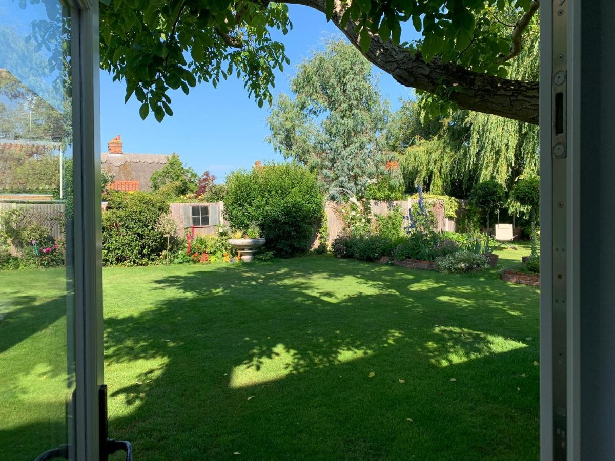 Corner House Luxury Bnb Little Dunmow Kültér fotó